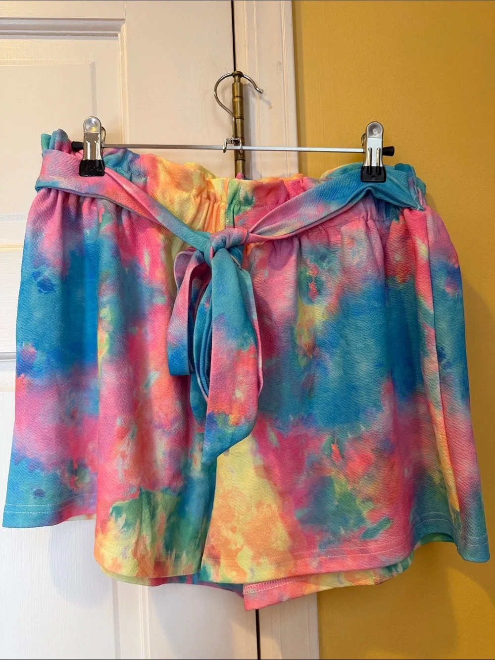 Tie-Waist Tie-Dye shorts, large